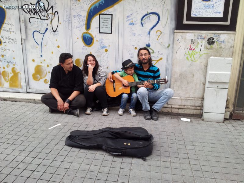 Street Musicians with Emirhan Uysal in Taksim , Istanbul