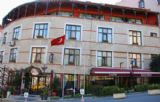 Megara Palace